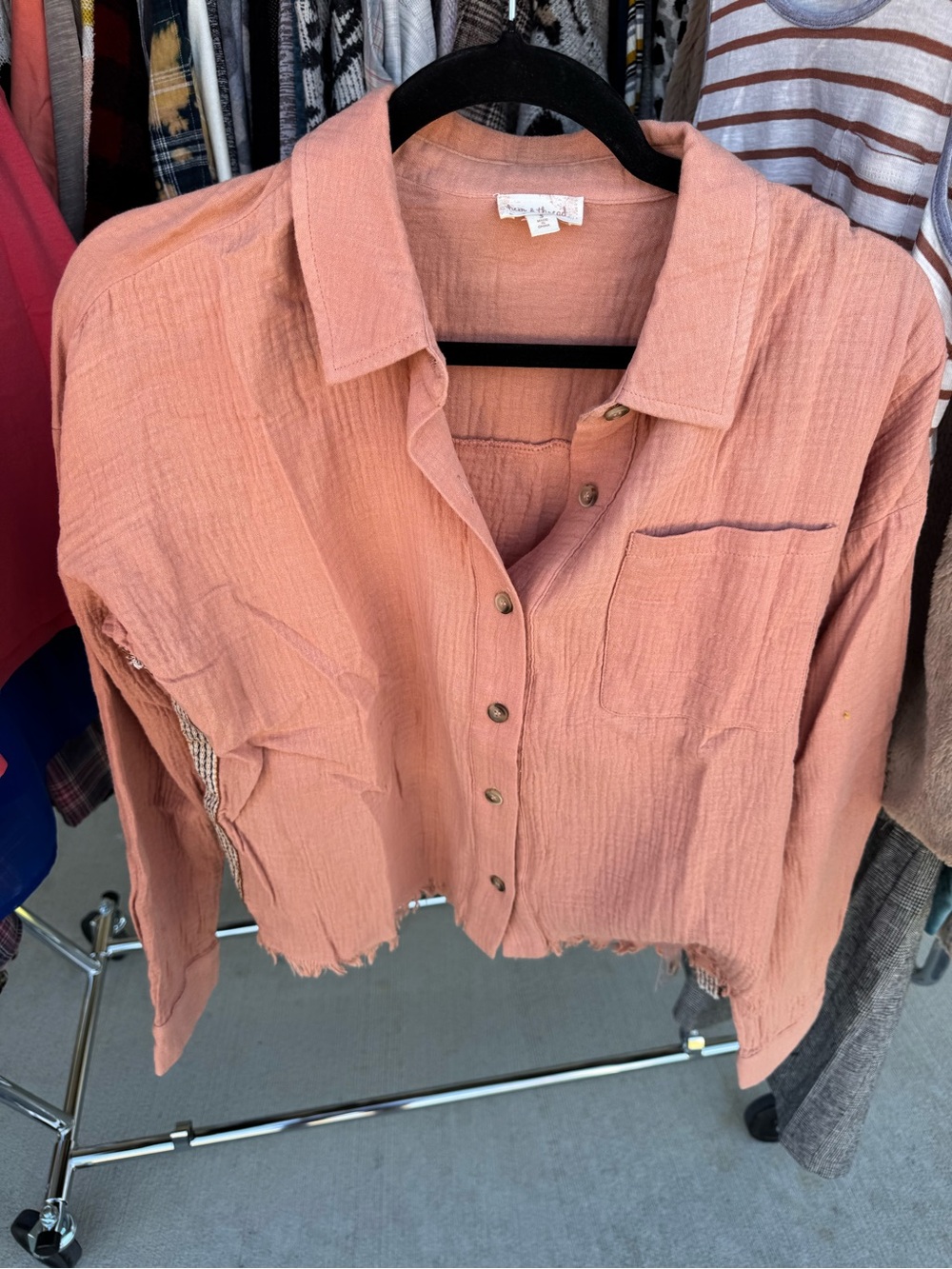 Hem & Thread Textured Button-Front Shirt in Dusty Pink